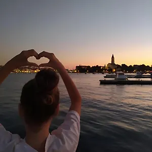 Viktoria - Trogir