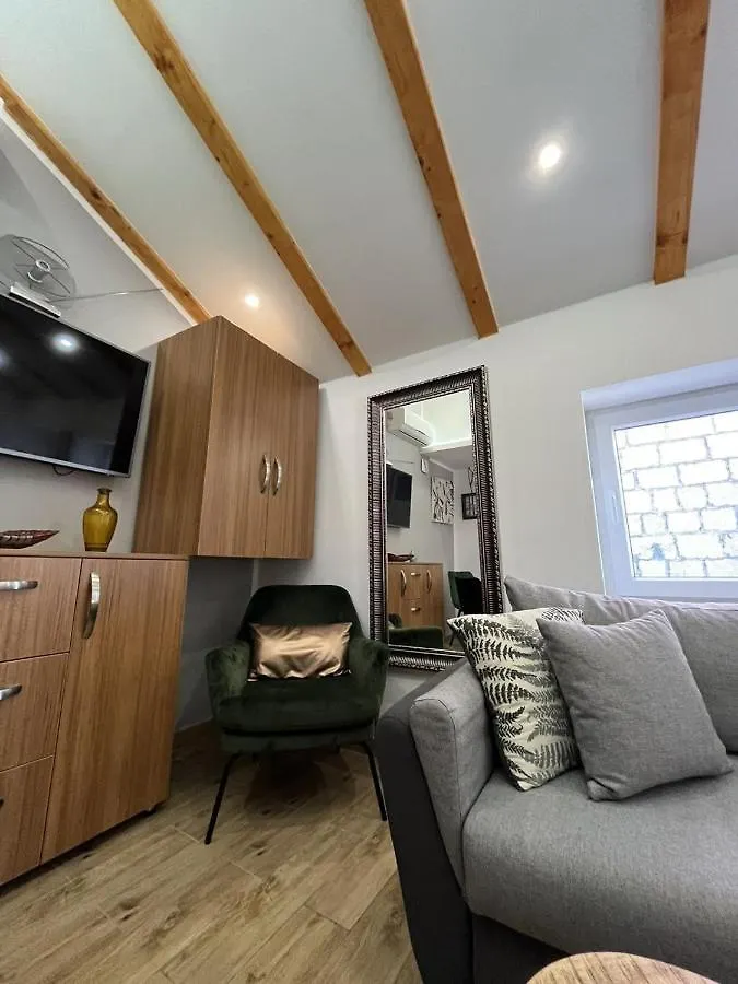 E & E Studio Deluxe Hotell Trogir Pensionat